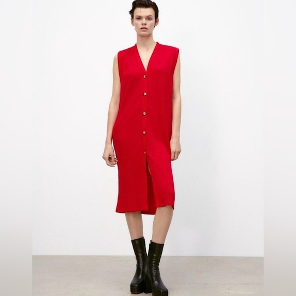 Red Zara midi dress. Size medium.
